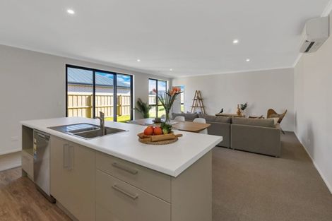 Photo of property in 12 Sholto Duncan Crescent, Halswell, Christchurch, 8025