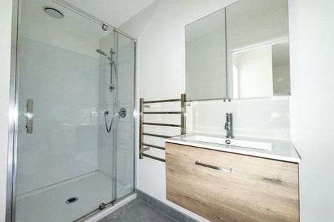 Photo of property in 8/327 Glengarry Road, Glen Eden, Auckland, 0602
