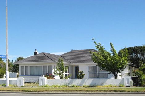 Photo of property in 153 Memorial Avenue, Burnside, Christchurch, 8053
