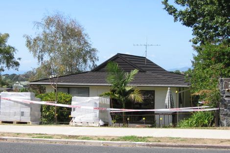 Photo of property in 1/132 Glamorgan Drive, Torbay, Auckland, 0630