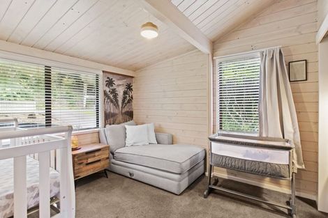 Photo of property in 5 Weranui Road, Waiwera, Orewa, 0994