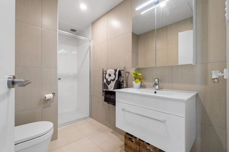 Photo of property in 110/165 Lake Road, Northcote, Auckland, 0627