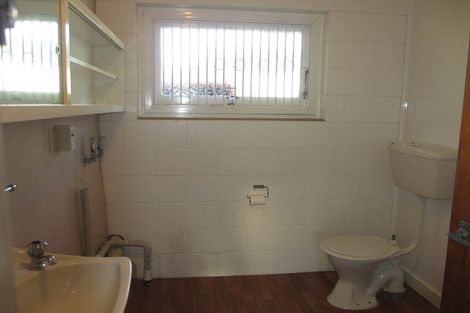 Photo of property in 54 Holly Road, St Albans, Christchurch, 8014