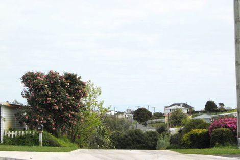 Photo of property in 164 Seaview Road, Westown, New Plymouth, 4310