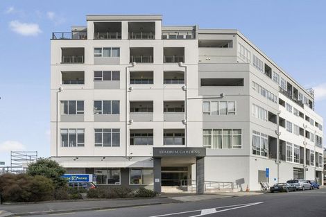 Photo of property in Stadium Garden Flats, 115/107 Thorndon Quay, Pipitea, Wellington, 6011