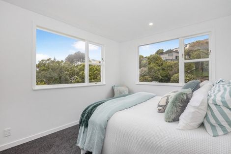 Photo of property in 22 Hollies Crescent, Johnsonville, Wellington, 6037