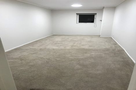 Photo of property in 4 Tupaki Place, Pakuranga Heights, Auckland, 2010
