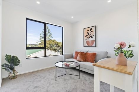 Photo of property in 1/38 Manuka Road, Glenfield, Auckland, 0629