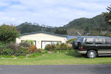 Photo of property in 26 Robyn Crescent, Hahei, Whitianga, 3591