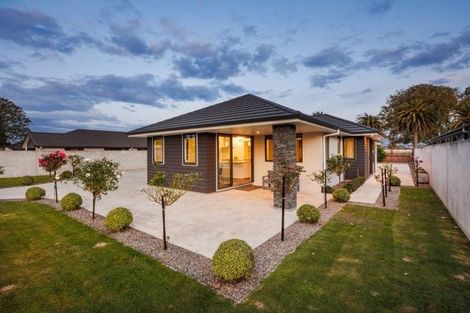Photo of property in 7 Grand Oaks Drive, Awapuni, Palmerston North, 4412