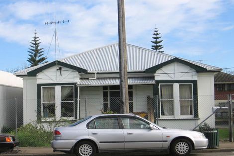 Photo of property in 73 Oxford Street, Levin, 5510