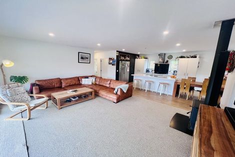 Photo of property in 33 Cory Road, Kaukapakapa, 0873