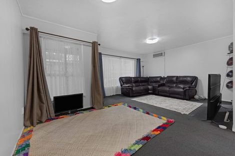Photo of property in 2/13 Lochinver Road, Papatoetoe, Auckland, 2025