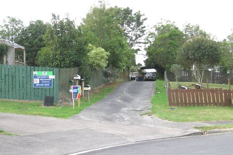 Photo of property in 3/14 Mona Vale, West Harbour, Auckland, 0618