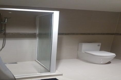 Photo of property in 5 Saddleback Rise, Murrays Bay, Auckland, 0630