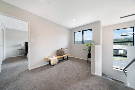 Photo of property in 19 Paihere Street, Huapai, Kumeu, 0810