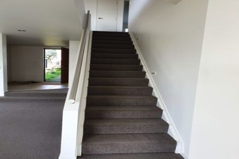 Photo of property in 27c Tamaki Bay Drive, Pakuranga, Auckland, 2010