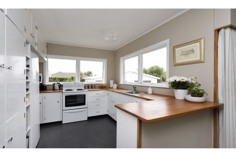 Photo of property in 8 Reeves Street, Stoke, Nelson, 7011