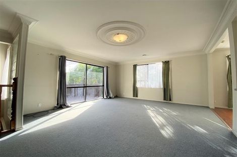 Photo of property in 6 West Harbour Drive, West Harbour, Auckland, 0618