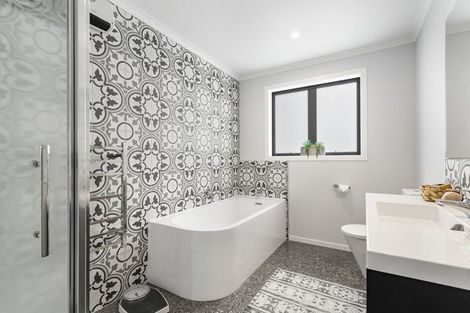 Photo of property in 16a No 2 Road, Te Puke, 3119