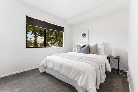 Photo of property in 1/99 Henderson Valley Road, Henderson, Auckland, 0612