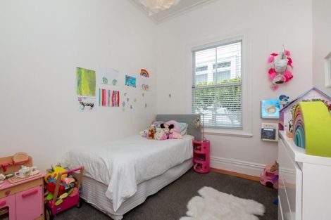 Photo of property in 11 Herne Bay Road, Herne Bay, Auckland, 1011