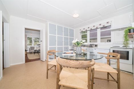 Photo of property in 12 Centennial Drive, Hokowhitu, Palmerston North, 4410