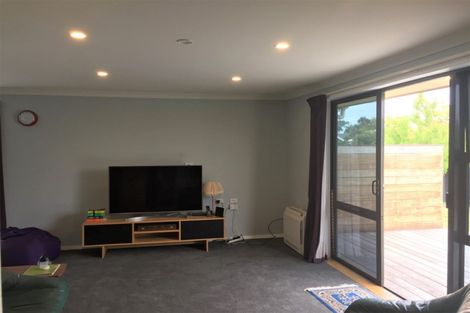 Photo of property in 87 Farquhars Road, Redwood, Christchurch, 8051