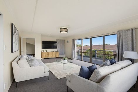 Photo of property in 2 Regency Crescent, Redwood, Christchurch, 8051