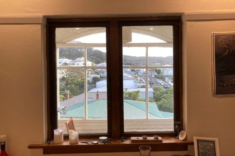 Photo of property in 7 Crawford Road, Kilbirnie, Wellington, 6022