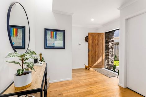 Photo of property in 75 Banks Boulevard, Whitby, Porirua, 5024