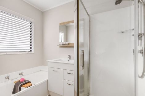 Photo of property in 1/111 Spinella Drive, Bayview, Auckland, 0629