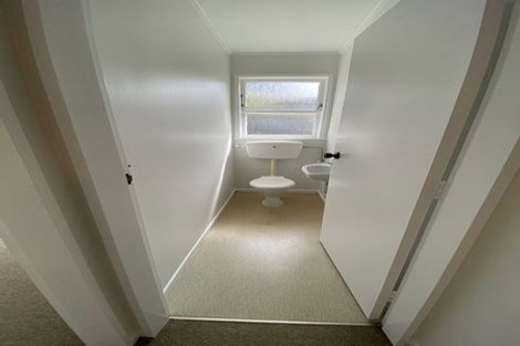 Photo of property in 1 Flint Way, Northland, Wellington, 6012