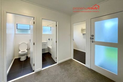 Photo of property in 6 Calgher Avenue, Waitara, 4320