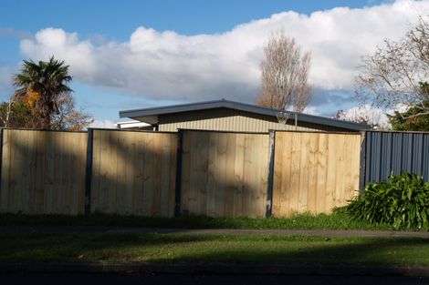 Photo of property in 18 Minerva Terrace, Cockle Bay, Auckland, 2014