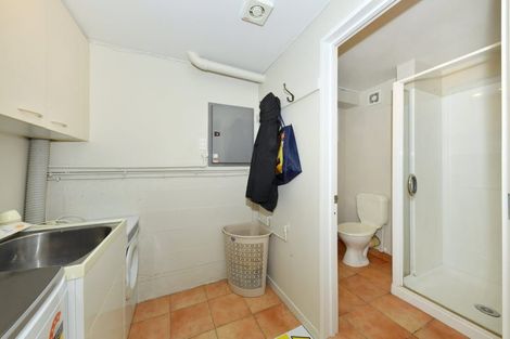 Photo of property in 28 Camberwell Place, Avonhead, Christchurch, 8042