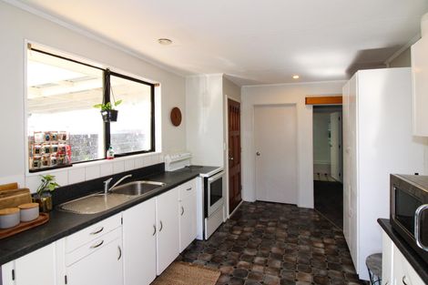 Photo of property in 28 King Street, Carterton, 5713