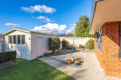 Photo of property in 5 Tararua Crescent, Otaki, 5512