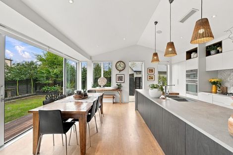 Photo of property in 9 Hadlow Place, Burnside, Christchurch, 8041