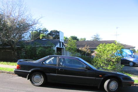 Photo of property in 18 Coromandel Crescent, Mairangi Bay, Auckland, 0630