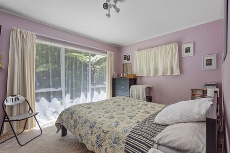 Photo of property in 2/19 James Grove, Stokes Valley, Lower Hutt, 5019