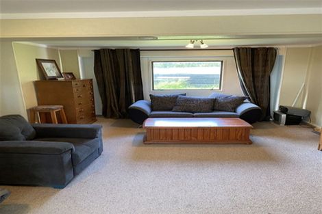 Photo of property in 3 Taihiki Road, Clarks Beach, 2122