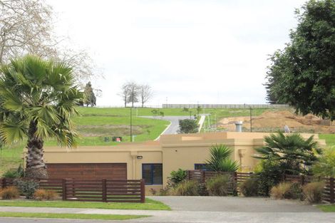 Photo of property in 51 Castlewold Drive, Bethlehem, Tauranga, 3110