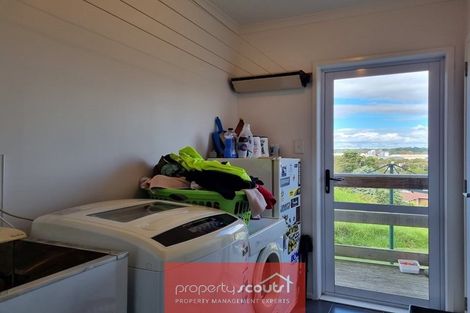 Photo of property in 16 Nadine Stanton Drive, Bell Block, New Plymouth, 4312