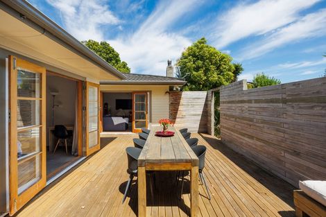 Photo of property in 67 Keeling Street, West End, Palmerston North, 4412
