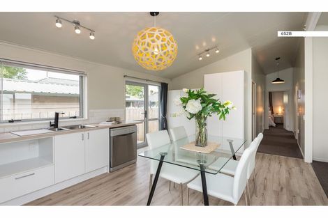 Photo of property in 652c Barbadoes Street, Edgeware, Christchurch, 8013