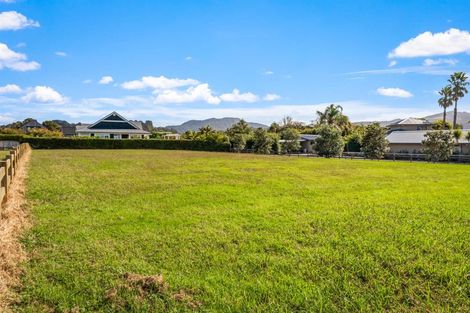 Photo of property in 19 Sandpiper Avenue, Point Wells, 0986