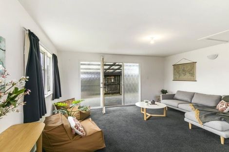 Photo of property in 11 Baldwin Street, Moera, Lower Hutt, 5010