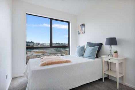 Photo of property in 30 Whakato Avenue, Kumeu, 0810