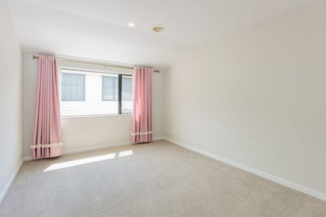 Photo of property in 42 Headland Drive, Long Bay, Auckland, 0630